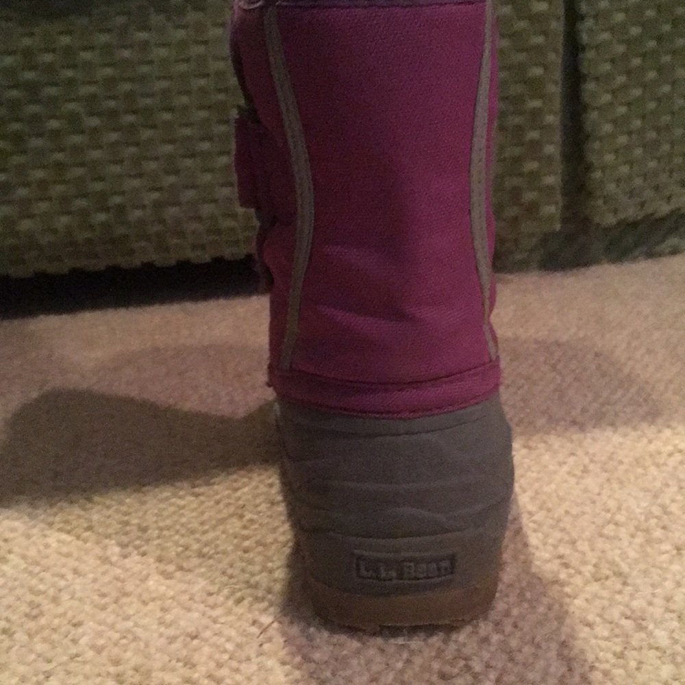 Toddler LL Bean snow boot size 7